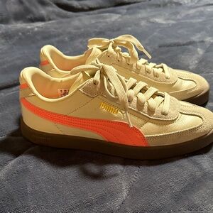 Puma Cream and Coral Sneakers